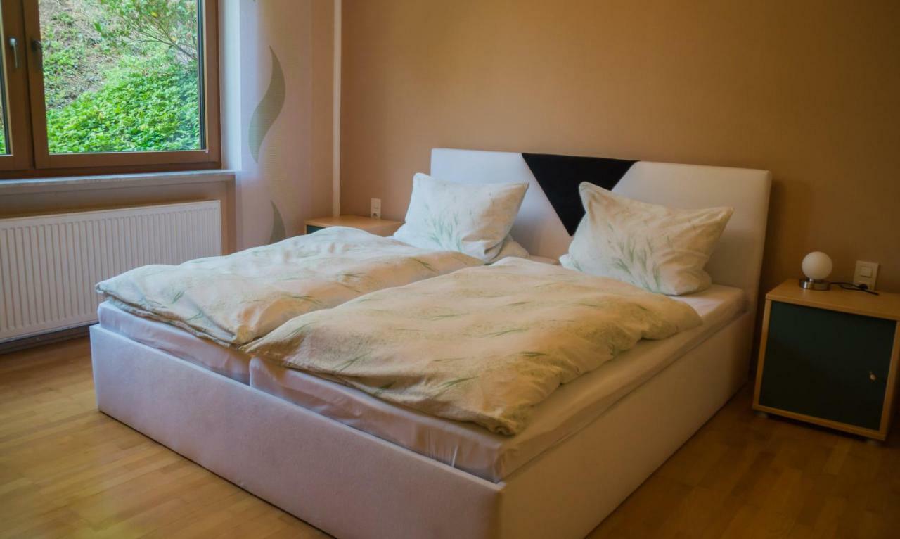 Zum Ehranger Wald 2A Apartment Trier Ngoại thất bức ảnh