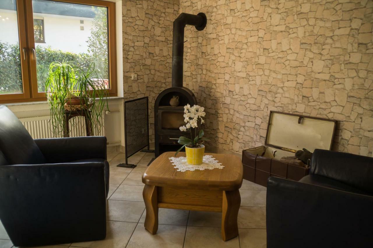 Zum Ehranger Wald 2A Apartment Trier Ngoại thất bức ảnh